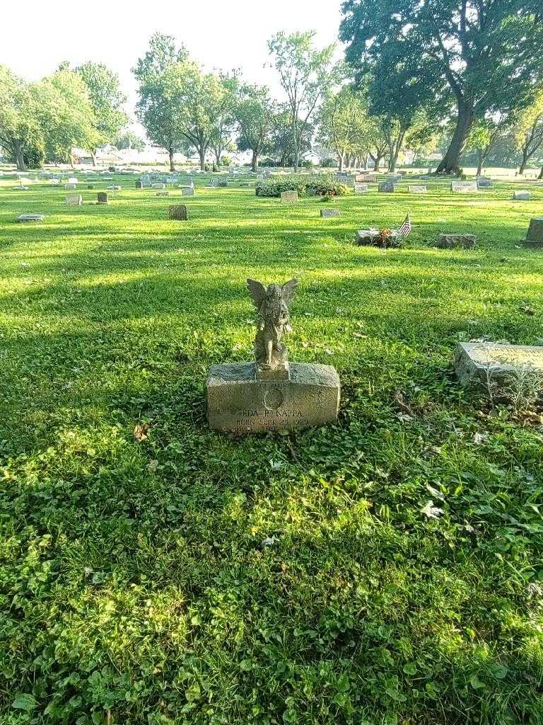 Eda P. Nappa's grave. Photo 1