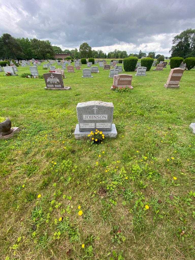 Emma J. Johnson's grave. Photo 1