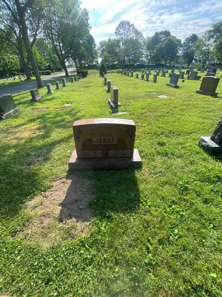 Ira O. Janes's grave. Photo 2