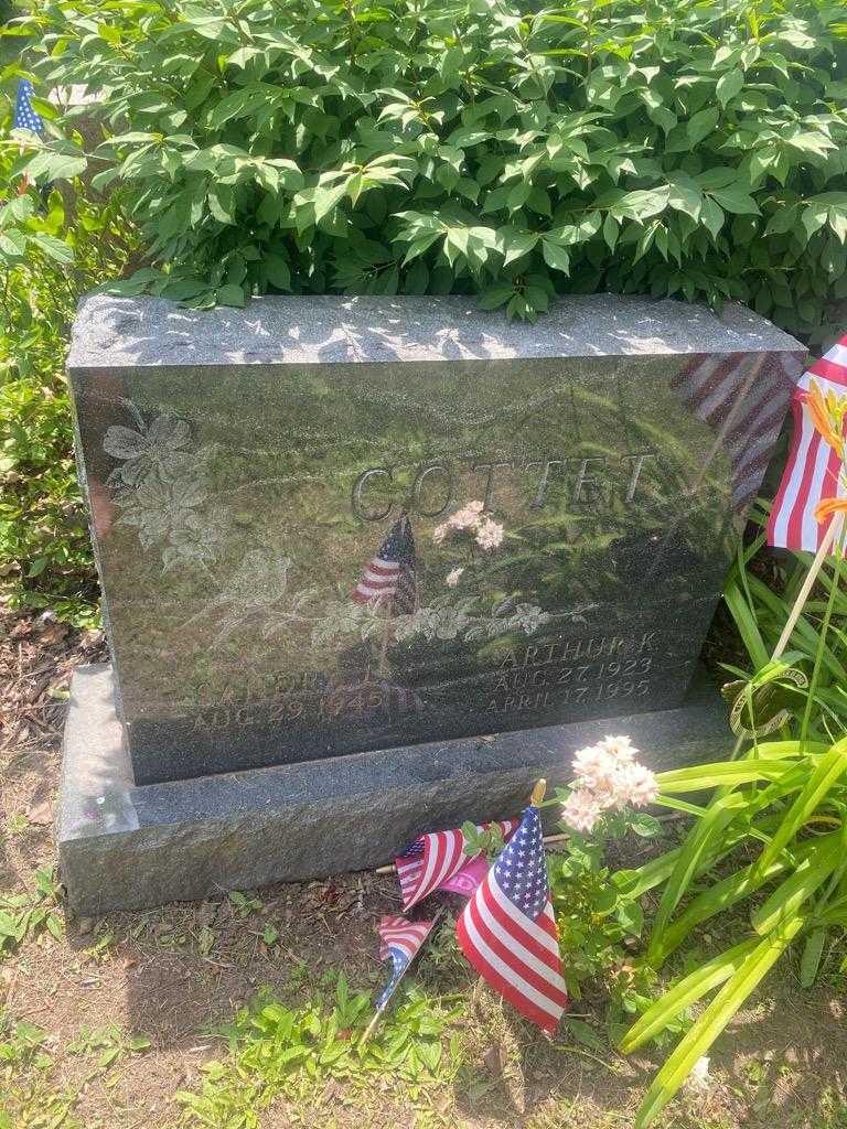 Arthur K. Cottet's grave. Photo 3