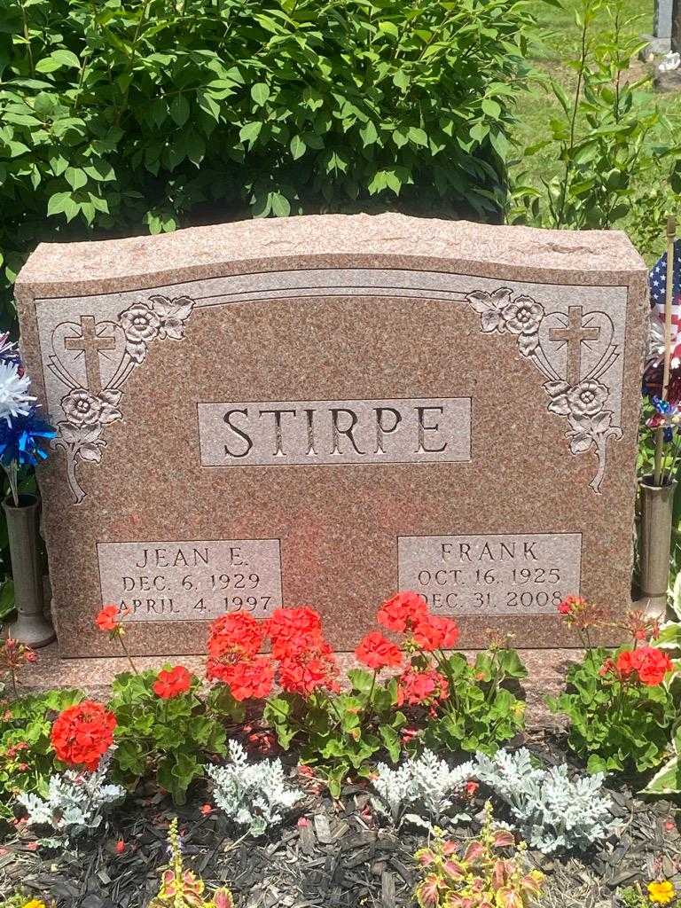 Jean E. Stirpe's grave. Photo 3