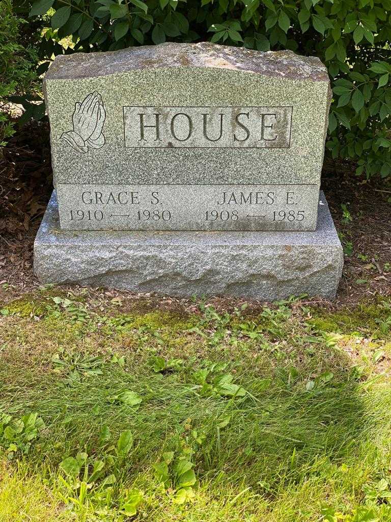 Grace S. House's grave. Photo 3