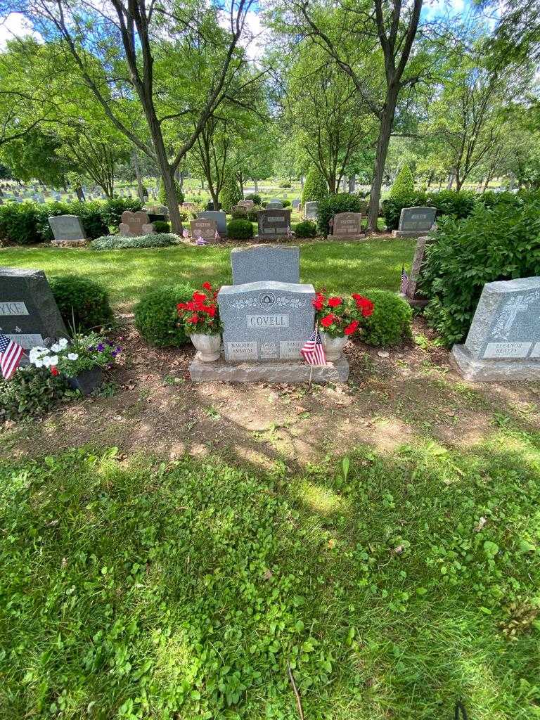 Marjorie Ambrose Covell's grave. Photo 1