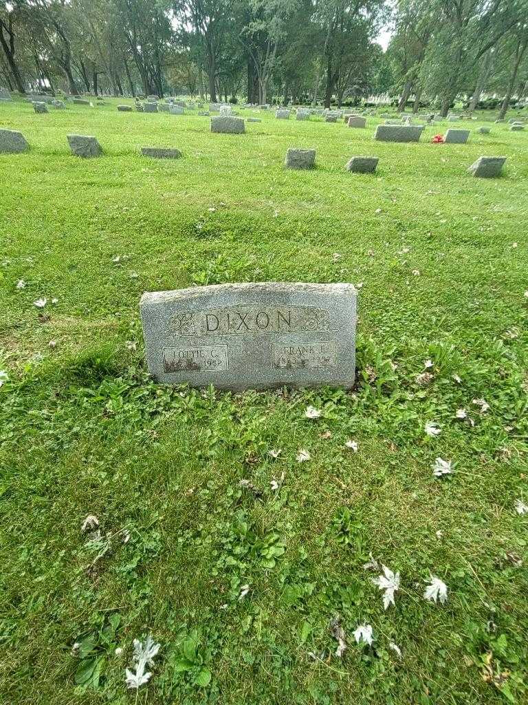 Lottie C. Dixon's grave. Photo 1