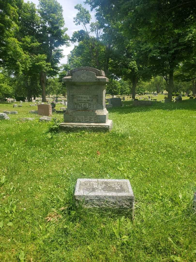 Herman Trost's grave. Photo 1