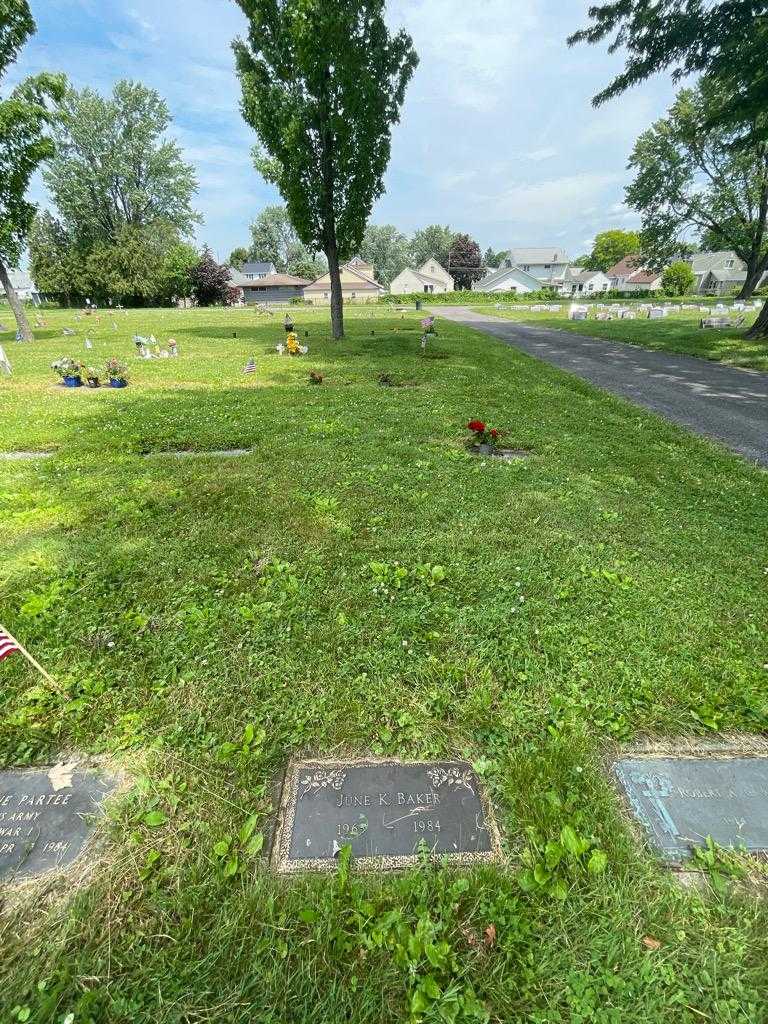 June K. Baker's grave. Photo 1