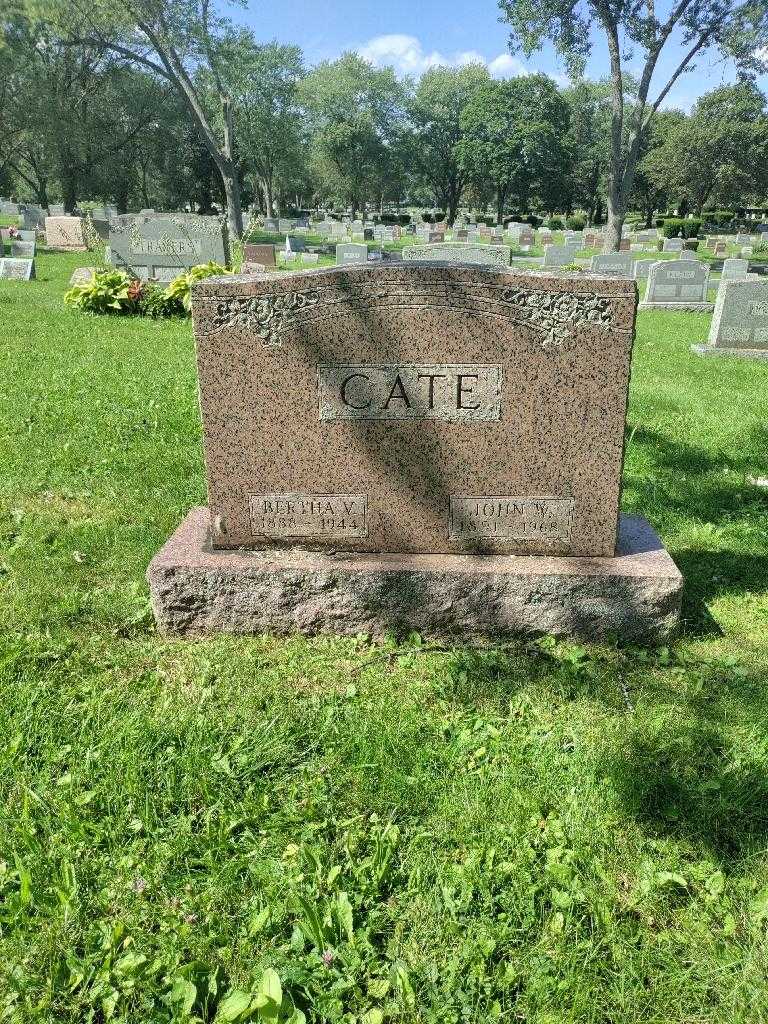 Bertha V. Cate's grave. Photo 2