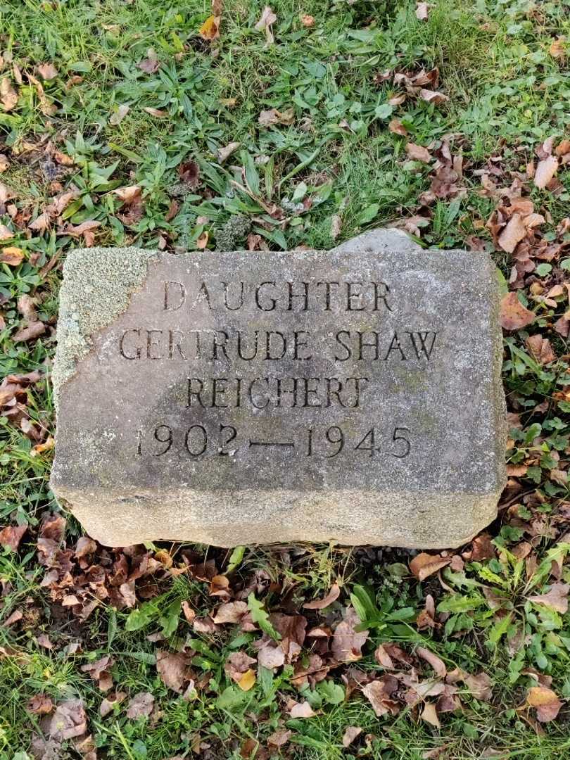 Gertrude S. Reichert's grave. Photo 3