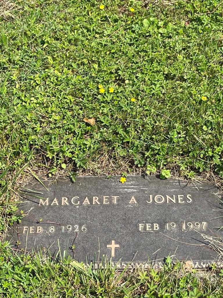 Margaret A. Jones's grave. Photo 3