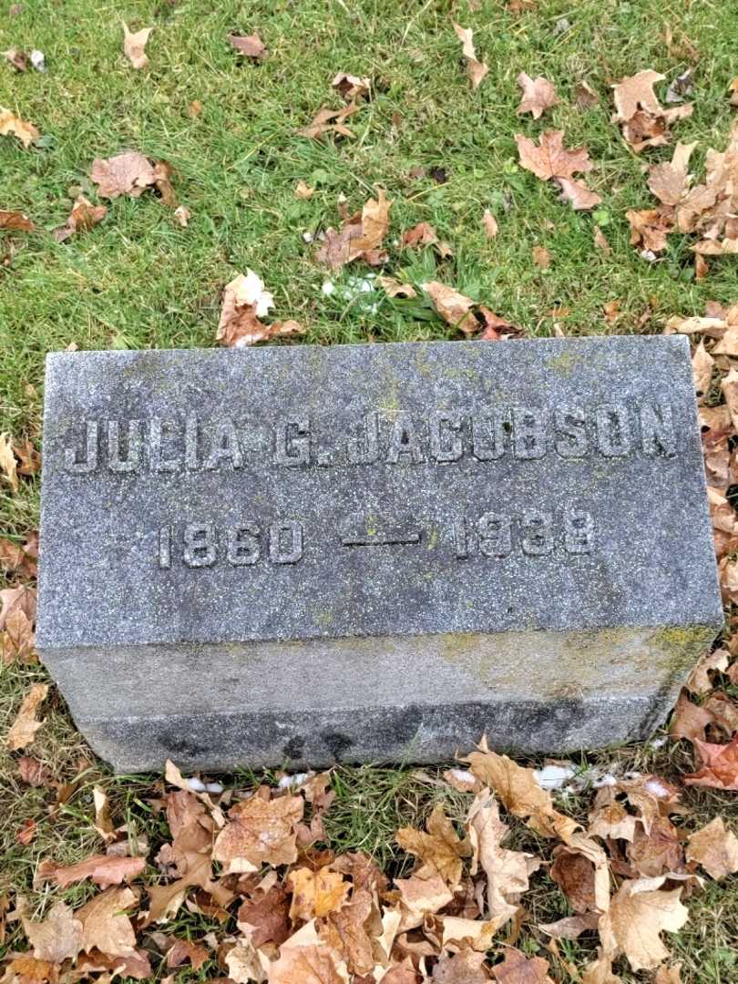 Julia G. Jacobson's grave. Photo 3
