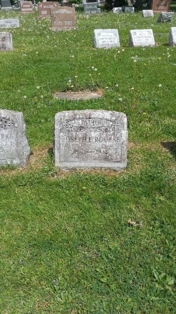 Joseph E. Rourke's grave. Photo 3