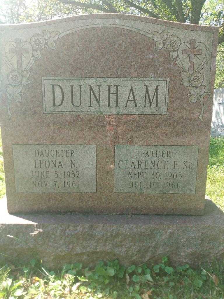 Clarence E. Dunham Senior's grave. Photo 3