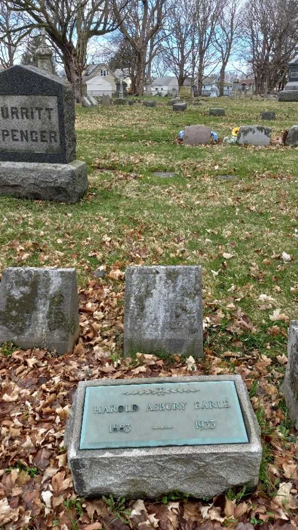 William H. Spencer's grave. Photo 2