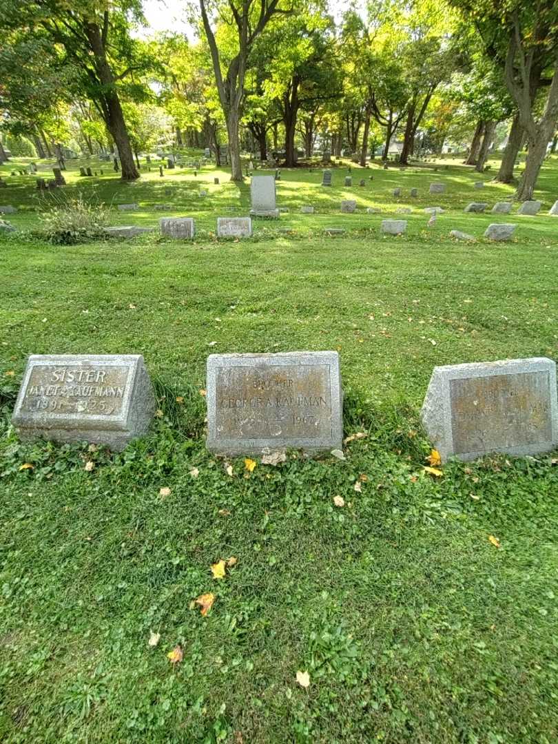 George A. Kaufman's grave. Photo 1