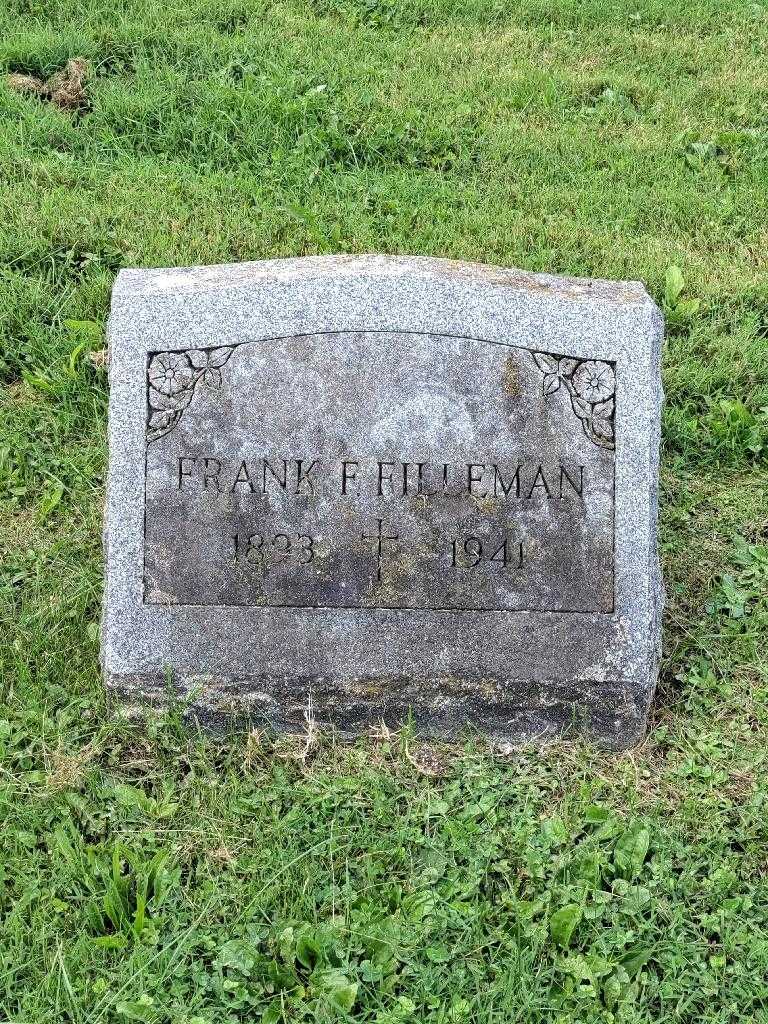 Frank F. Filleman's grave. Photo 3