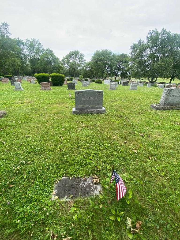Harry M. Whitford Senior's grave. Photo 1