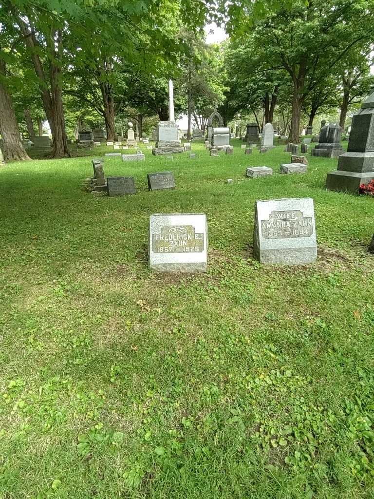 Frederick C. Zahn's grave. Photo 1