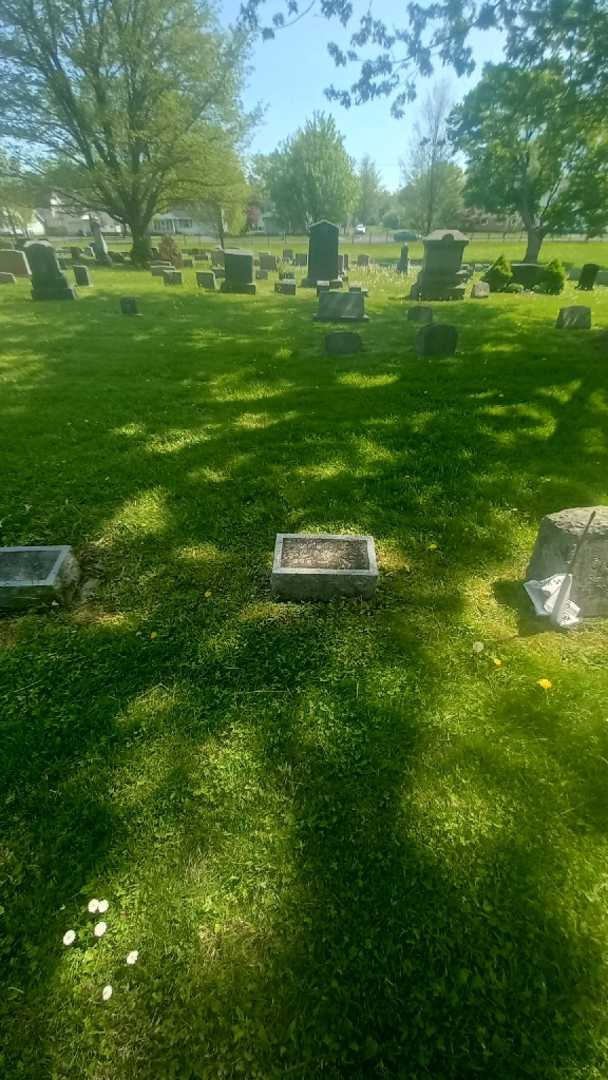 Marion K. Schwartz's grave. Photo 1