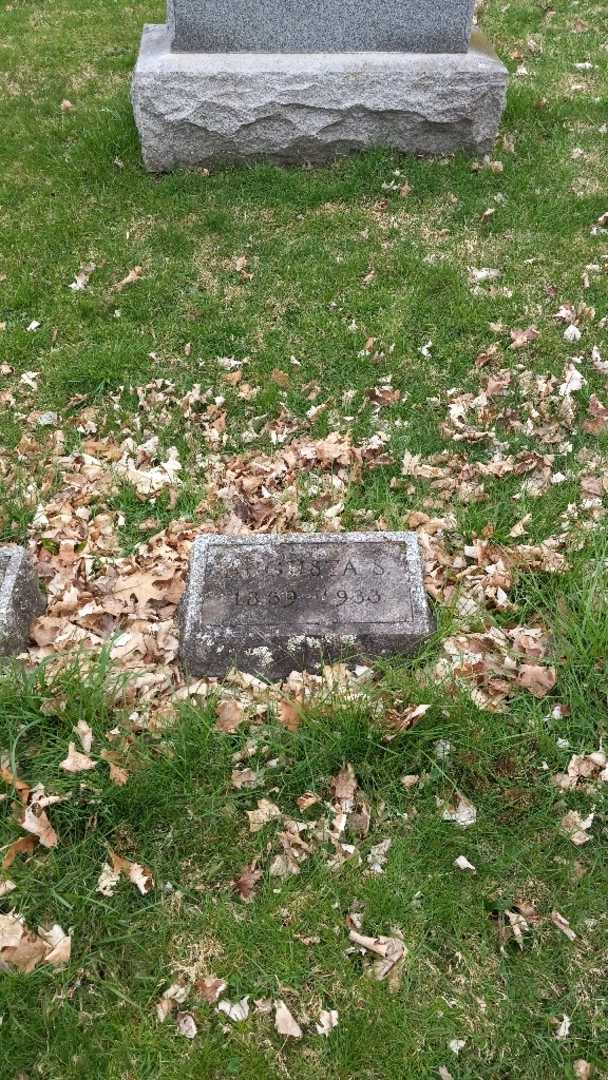 Augusta S. Wurpel's grave. Photo 2