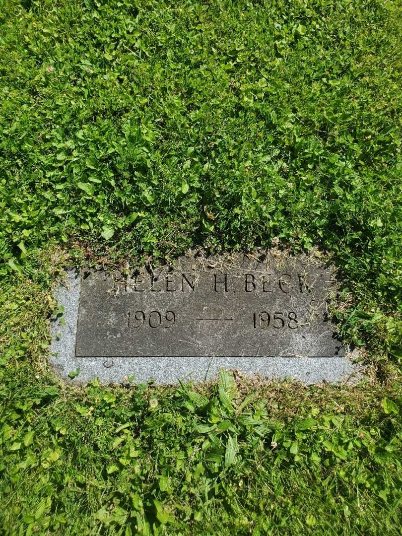 Helen Beck Hobb's grave. Photo 3