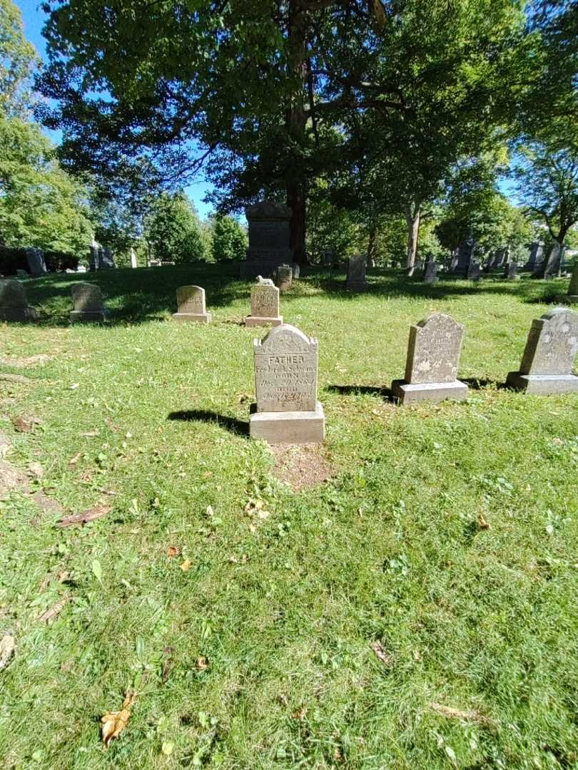 Frederick Schwanz's grave. Photo 1
