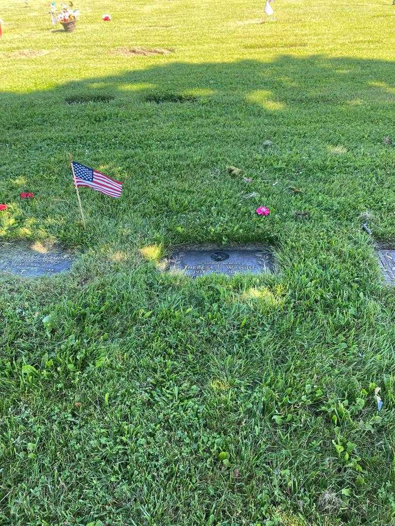 Theresa S. Wright's grave. Photo 2