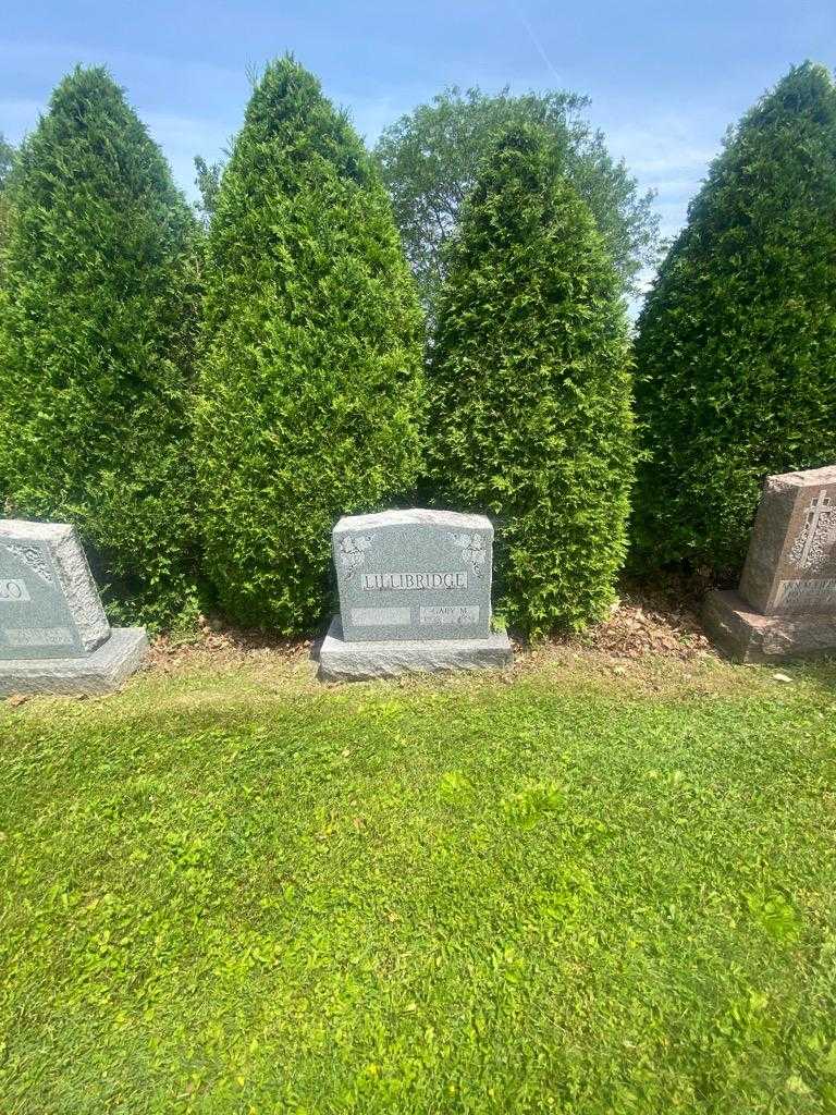 Gary M. Lillibridge's grave. Photo 1