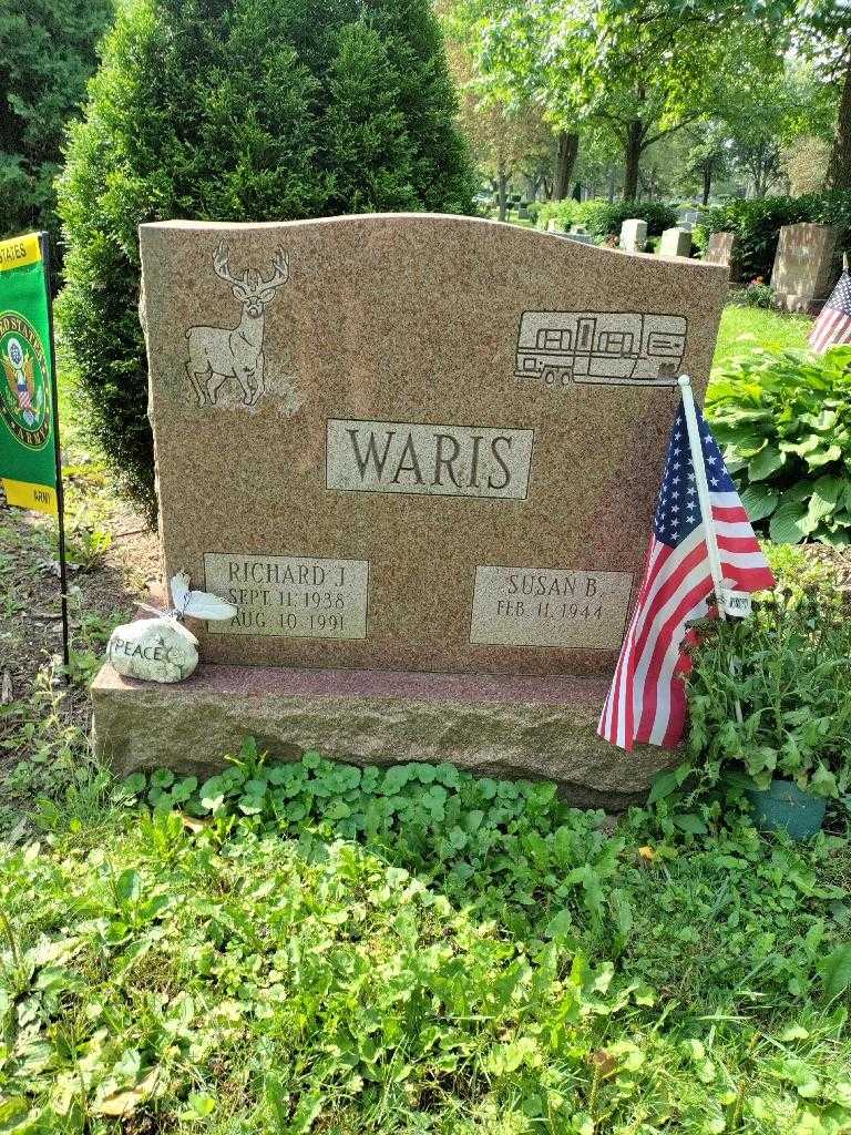 Richard J. Waris's grave. Photo 3