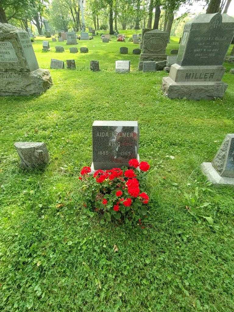 Aida "King" Belmer's grave. Photo 1