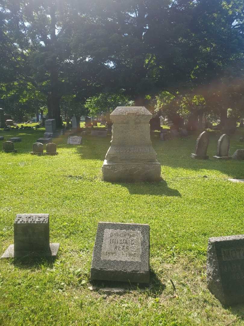 Hilda E. Rees's grave. Photo 2