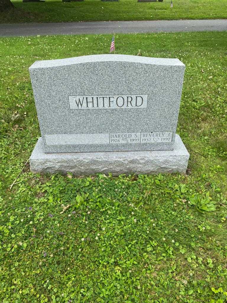 Harold S. Whitford's grave. Photo 2