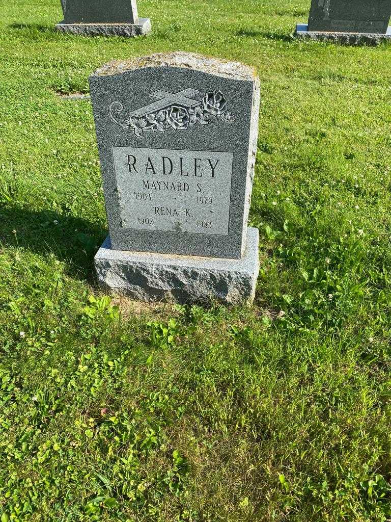Maynard S. Radley's grave. Photo 2