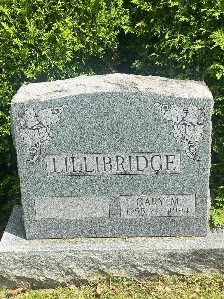 Gary M. Lillibridge's grave. Photo 3