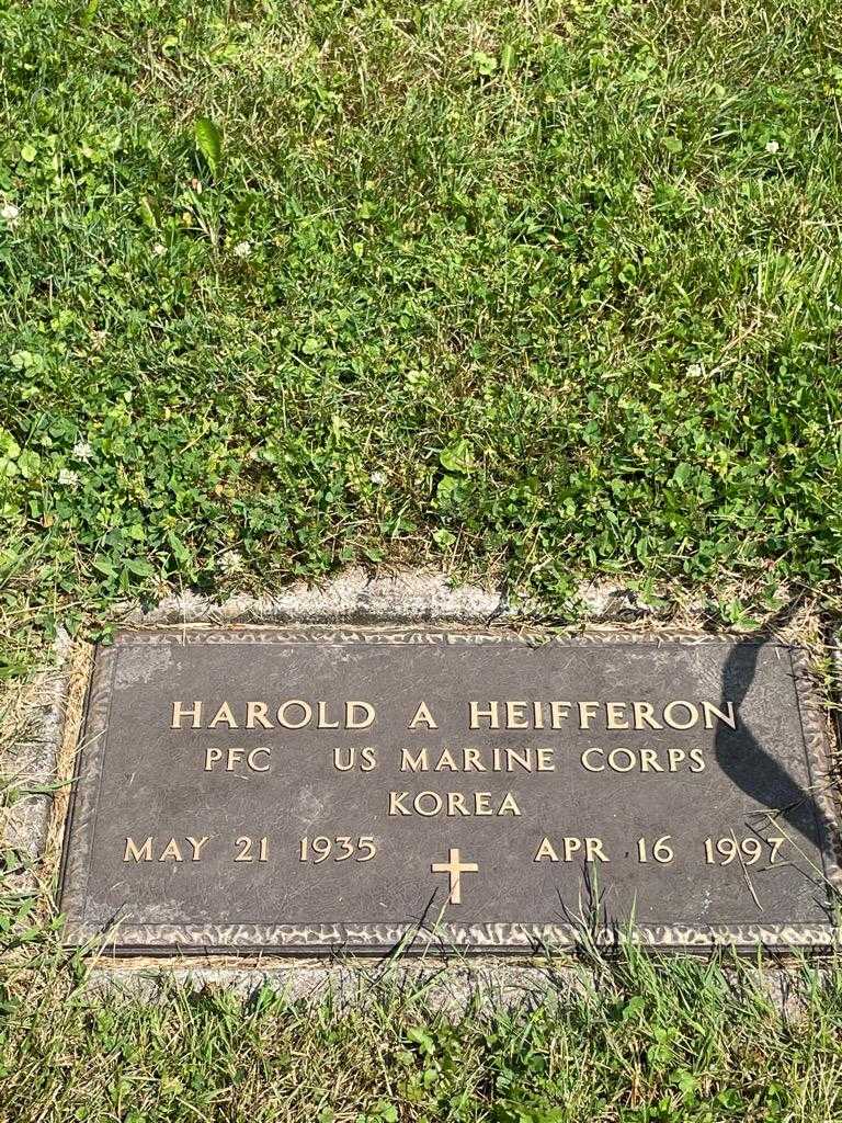Harold A. Heifferon's grave. Photo 3