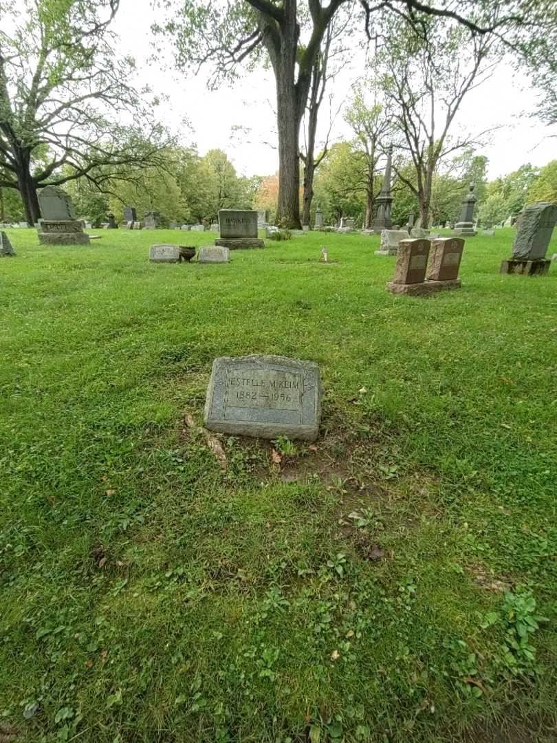 Estelle M. Keim's grave. Photo 1