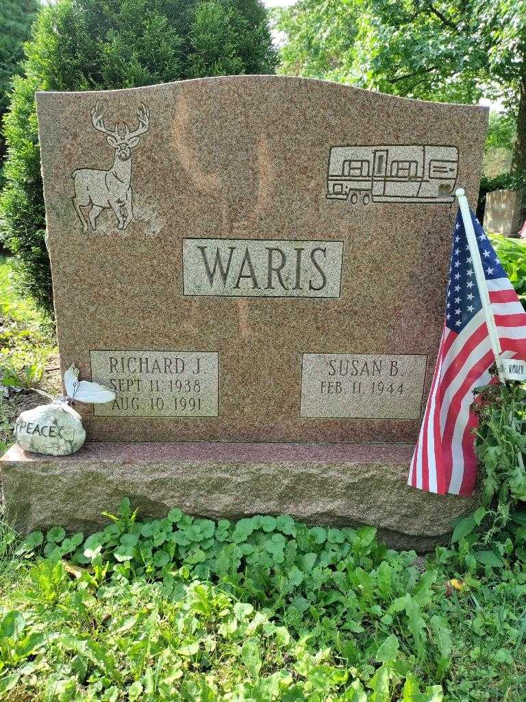 Richard J. Waris's grave. Photo 1