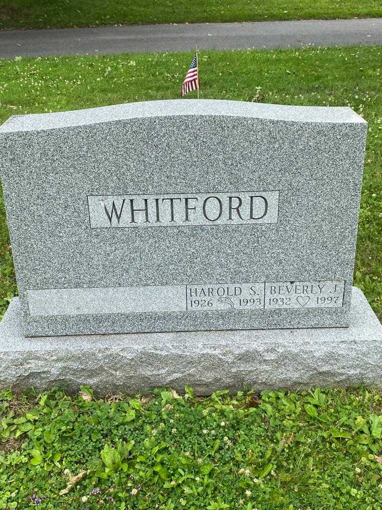 Beverly J. Whitford's grave. Photo 3