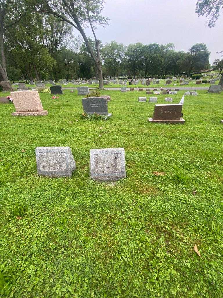 Jacob E. Reese's grave. Photo 1