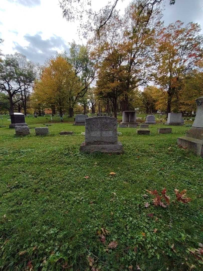 Margaret E. Tew's grave. Photo 1