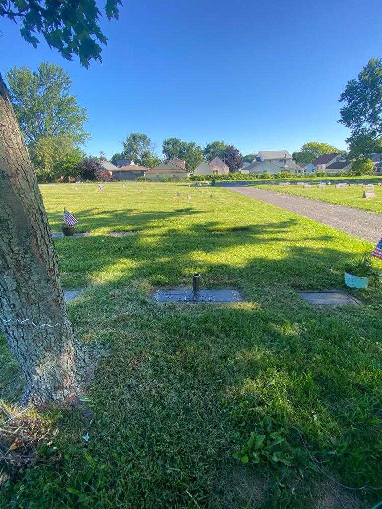 Bonnie H. Shedd's grave. Photo 1
