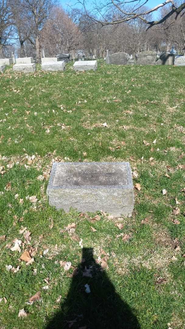 Roger S. Reid's grave. Photo 2