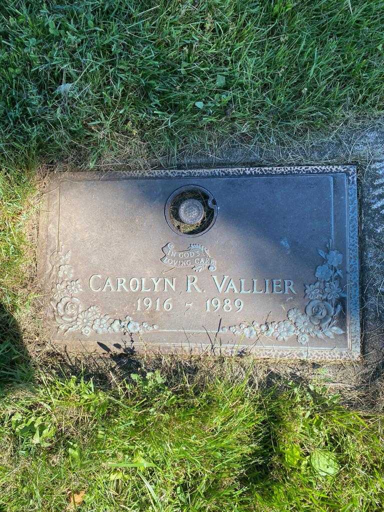 Carolyn R. Vallier's grave. Photo 3