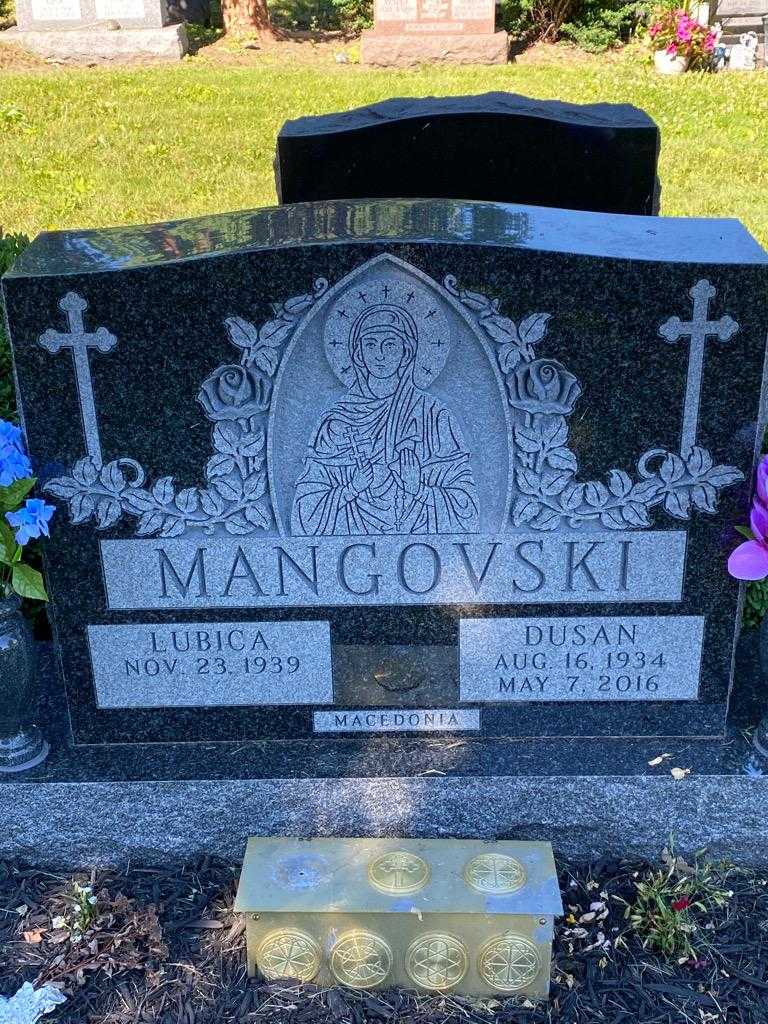 Dusan Mangovski's grave. Photo 3