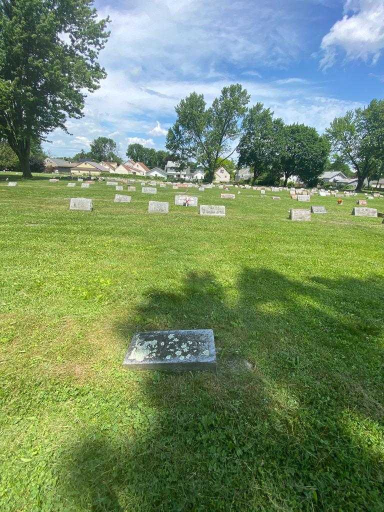 Caroline Nugent's grave. Photo 1