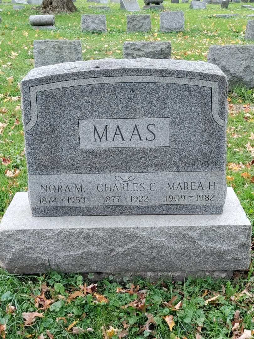 Nora M. Maas's grave. Photo 3