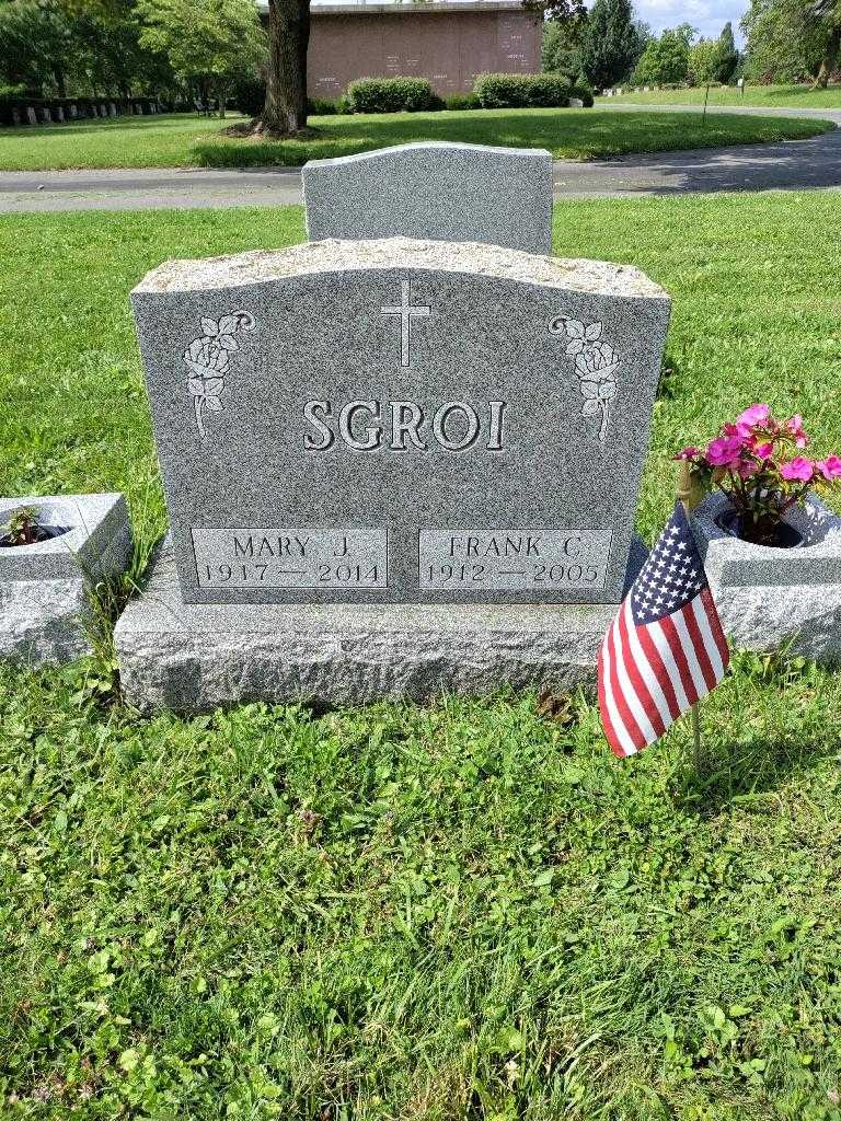 Mary J. Sgroi's grave. Photo 2