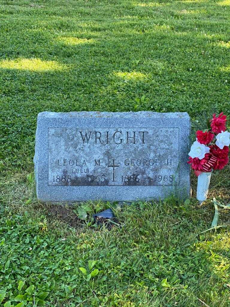 Leola M. Wright's grave. Photo 3