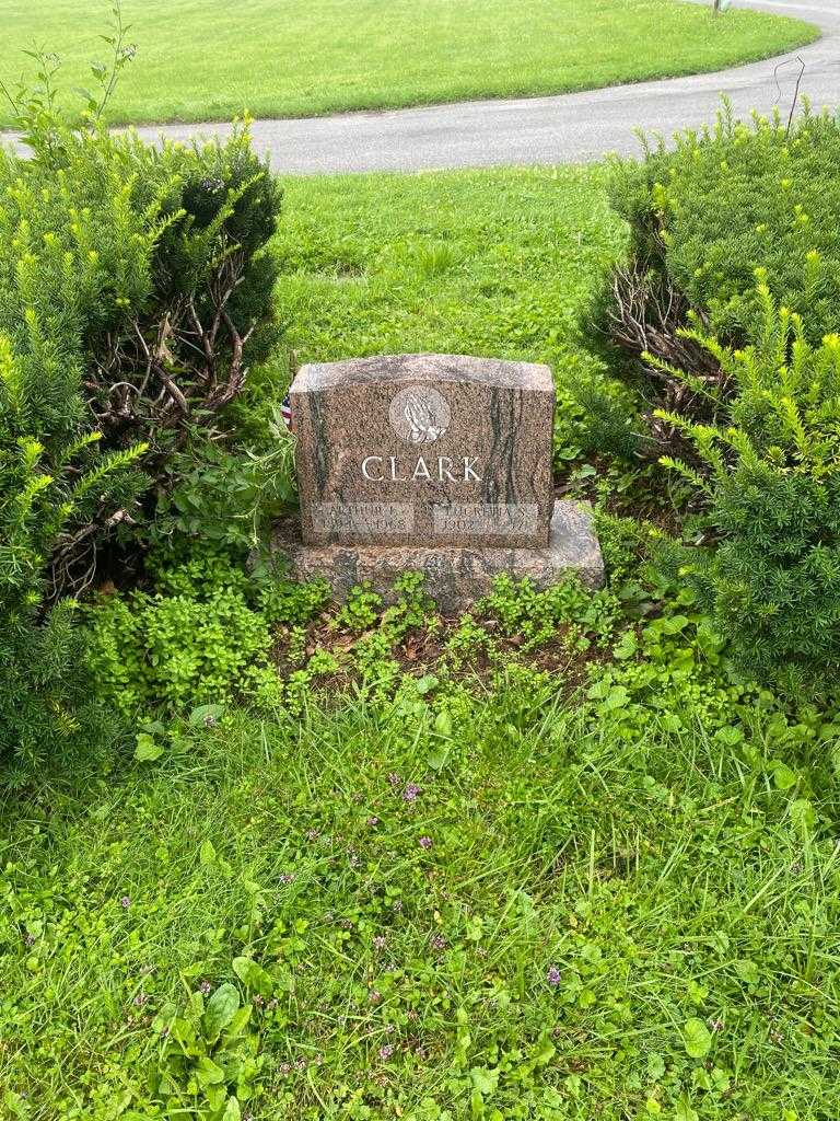 Lucretia S. Clark's grave. Photo 2