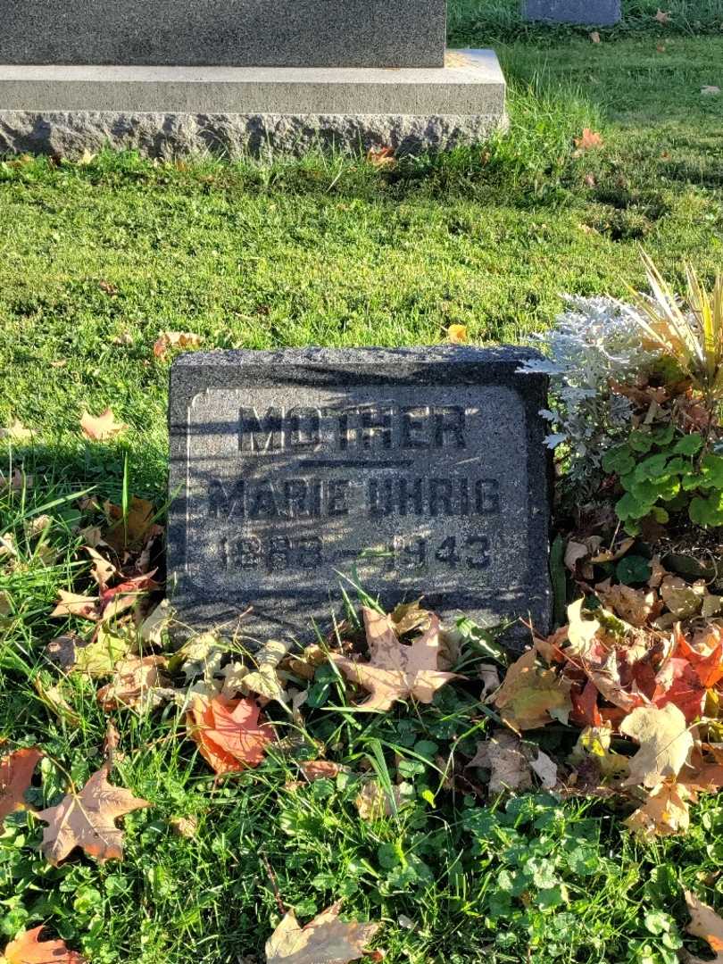 Marie J. Uhrig's grave. Photo 2