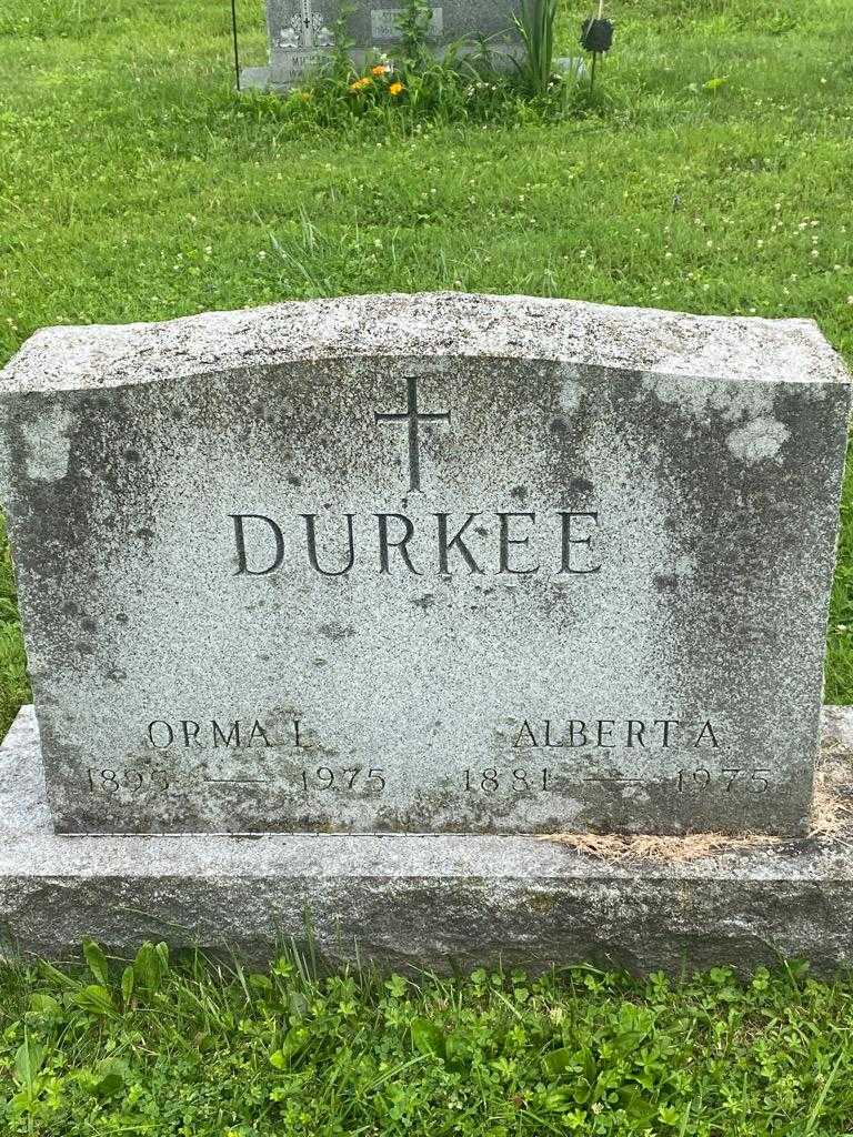 Orma L. Durkee's grave. Photo 3